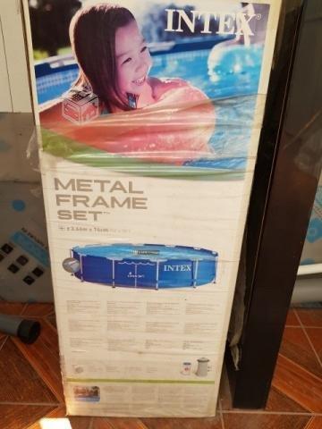 Piscina Intex Metal Frame Set