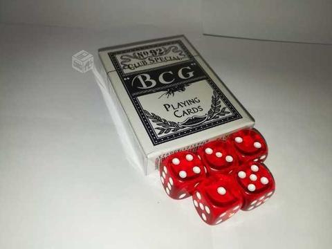 Cartas y dados de juejo