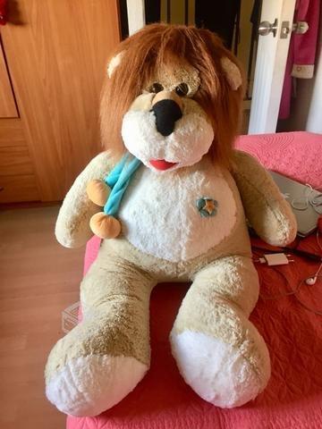 Peluche de León grande