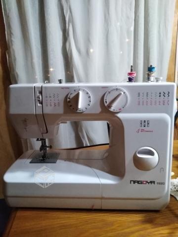Maquina de coser Nagoya