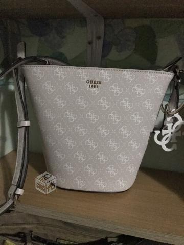 Cartera Guess NUEVA