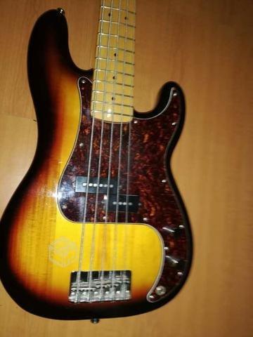 Bajo squier presicion vintage modified 5 cuerdas