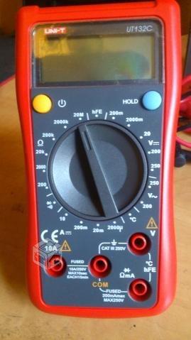 MULTI TESTER DIGITAL marca UNI-T