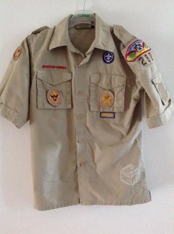 Camisa boy scout Americana. con insignias