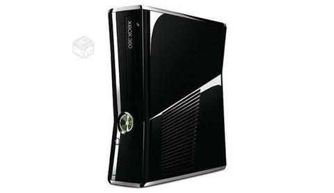 Xbox 360 Slim 250GB seminuevo