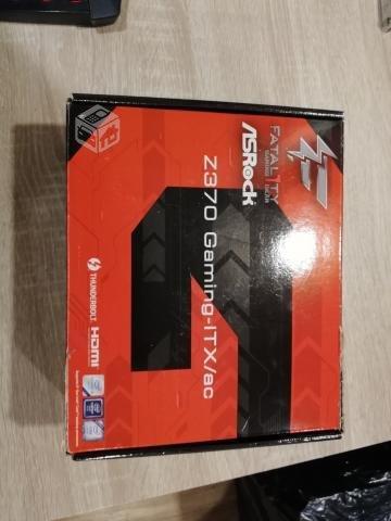 Pack itx Z370 Fatal1ty + gabonzxt manta red/black