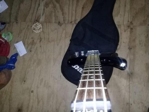 Bajo ibanez Gio soundgear