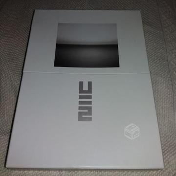 U2 no line on the horizon box limited