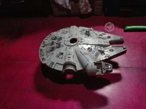 Vintage 1995 Tonka Star Wars Millenium Falcon-INC