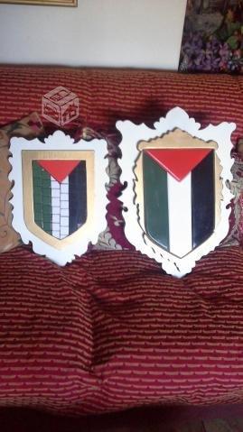 ESCUDOS para hinchas de Palestino