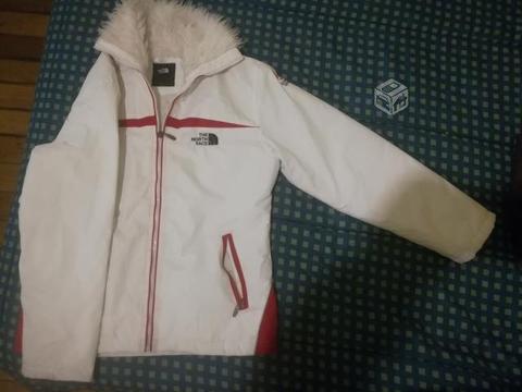 Chaqueta The North Face. Talla L. Conversable