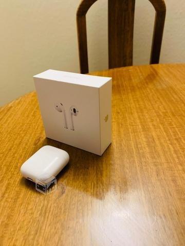 AirPods Apple