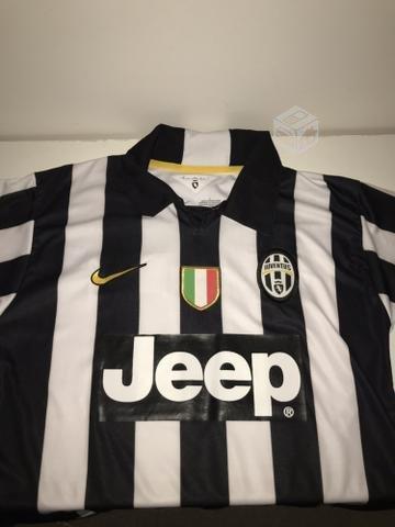 Polera Juventus 2014 con nombre de Vidal