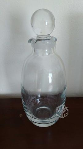 Antigua botella de vidrio