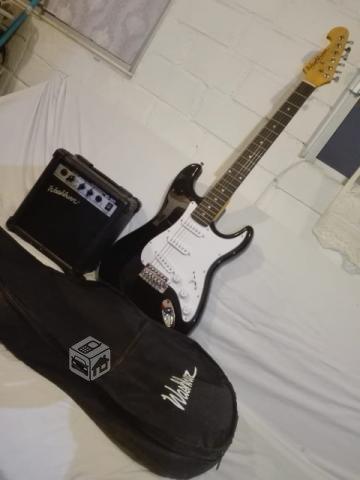 guitarra eléctrica con amplificador