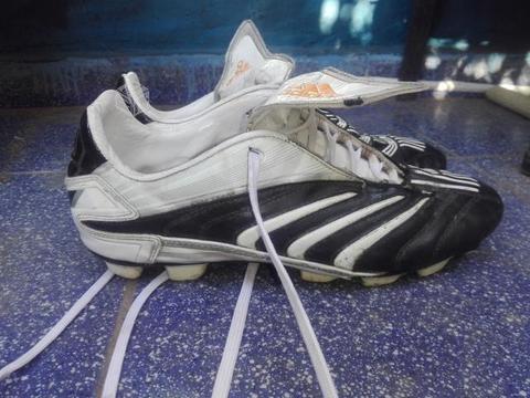 Adidas Predator traxion