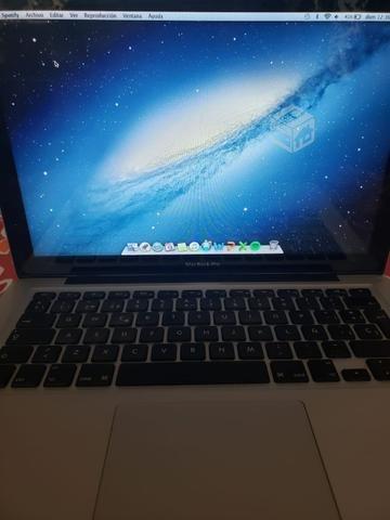 MacBook i7
