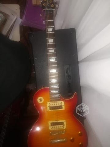 Guitarra poco uso