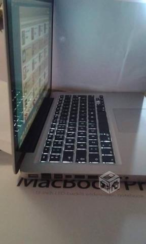 MacBook Pro retina 13,3