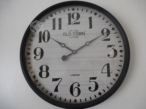 Reloj de Pared Metal 47 cms
