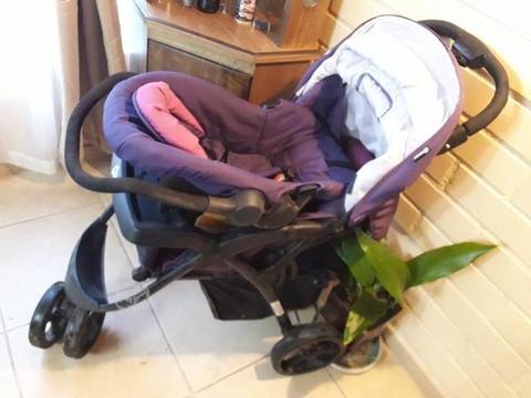 Coche de niña