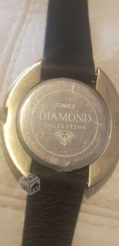 Reloj Timex con Brillantitos