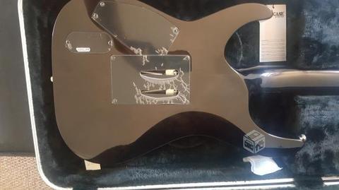 Guitarra LTD con EMG activas + case