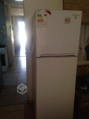Refrigerador Daewoo 2600w
