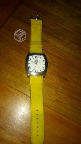 Reloj Mercedes Benz