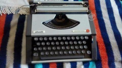 Máquina escribir manual Olivetti
