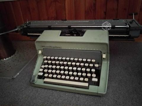 Maquina de escribir planillera antigua