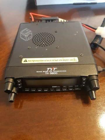Radio VHF/UHF cuatribanda TH9800