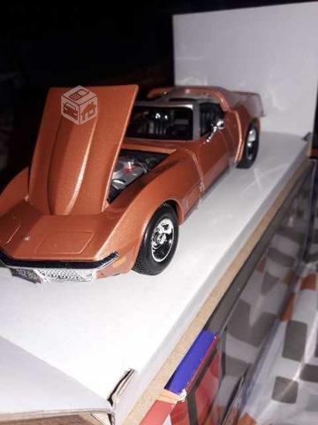 Autos a escala 1:24