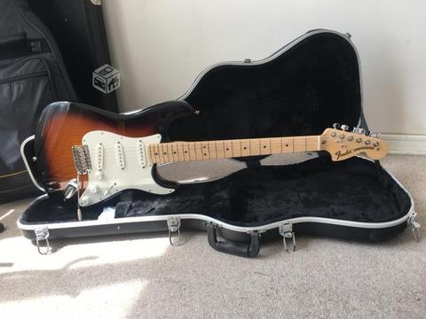 Fender Stratocaster American Special sunburst+case