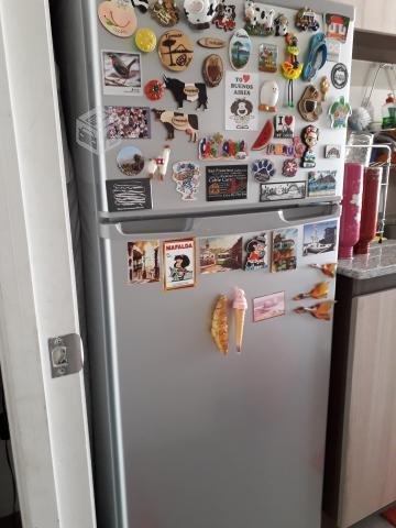 Refrigerador Daewoo freezer independiente