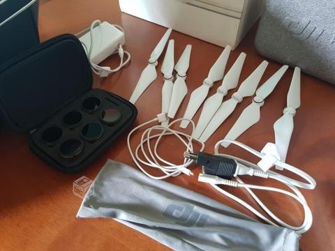 Phantom 4 pro + mochila + 2 baterías + visor 3d