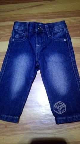 Jeans 6 a 9 meses nuevo