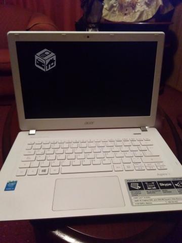 Notebook Acer usado