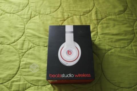 Vendo audífonos Beats Studio Wireless. CONVERSABLE