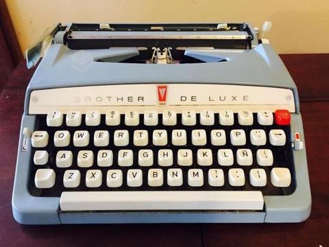 Máquina de escribir brother deluxe