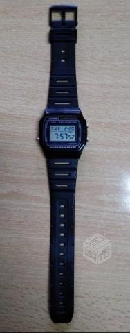 Reloj casio w47