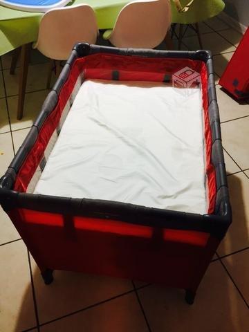Cuna corral en buen estado
