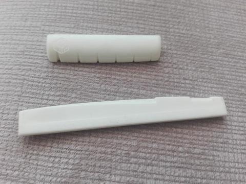 Cejillas Plásticas para Guitarra Electroacústica