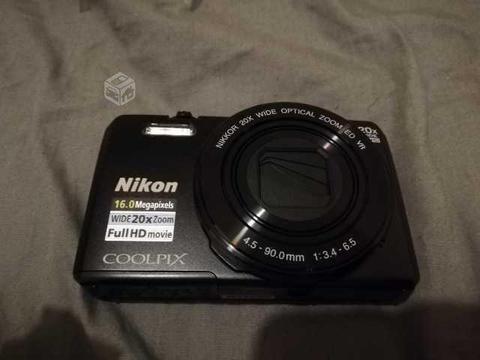 Nikon coolpix s7000