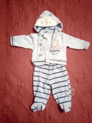 Ropa de bebe de 0 a 3 meses poco uso