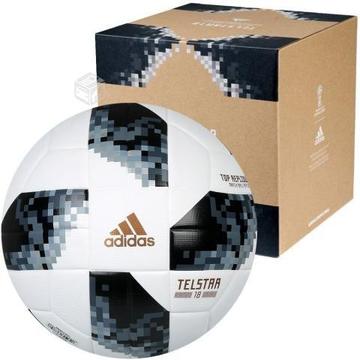 Pelota de futbol Adidas Telstar 18. Nueva