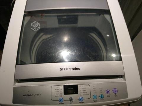 Electrolux 9k lav + detergente regalo
