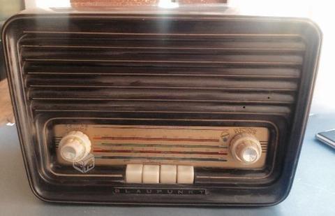 Antigua radio de colección