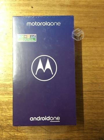 Motorola ONE 64GB 4GM RAM