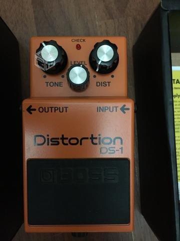 Pedal para guitarra Boss DS-1